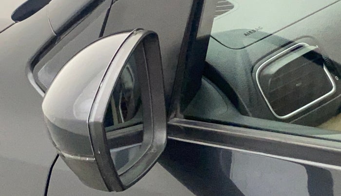 2016 Volkswagen Polo HIGHLINE1.2L, Petrol, Manual, 68,801 km, Left rear-view mirror - Folding motor not working