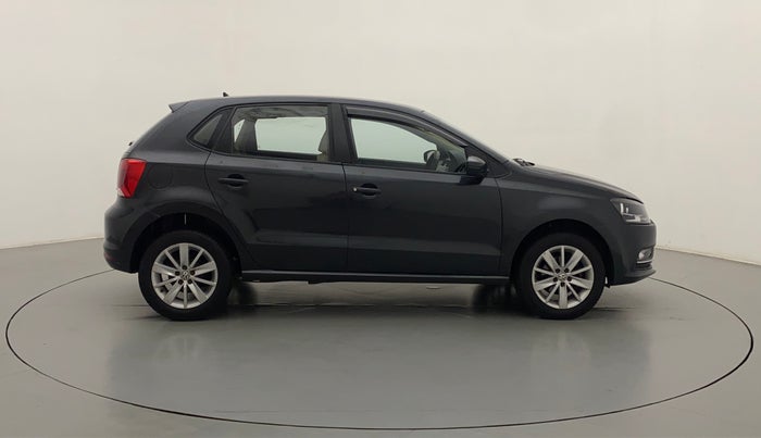 2016 Volkswagen Polo HIGHLINE1.2L, Petrol, Manual, 68,801 km, Right Side