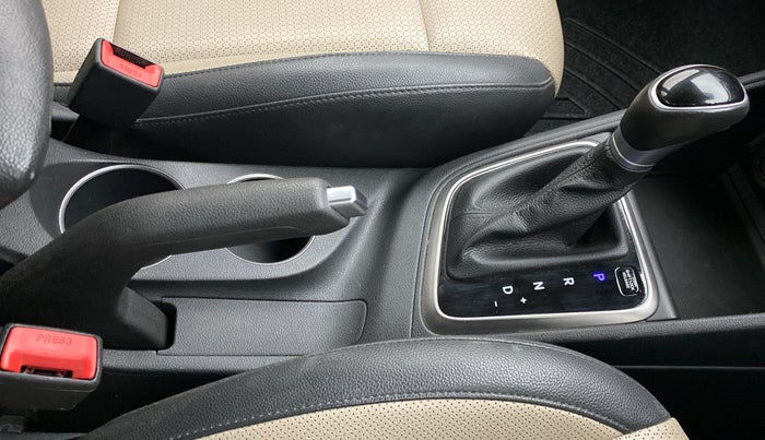 2018 Hyundai Verna 1.6 VTVT SX (O) AT, Petrol, Automatic, 27,507 km, Gear Lever