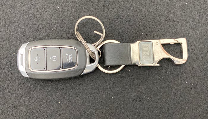 2018 Hyundai Verna 1.6 VTVT SX (O) AT, Petrol, Automatic, 27,507 km, Key Close Up