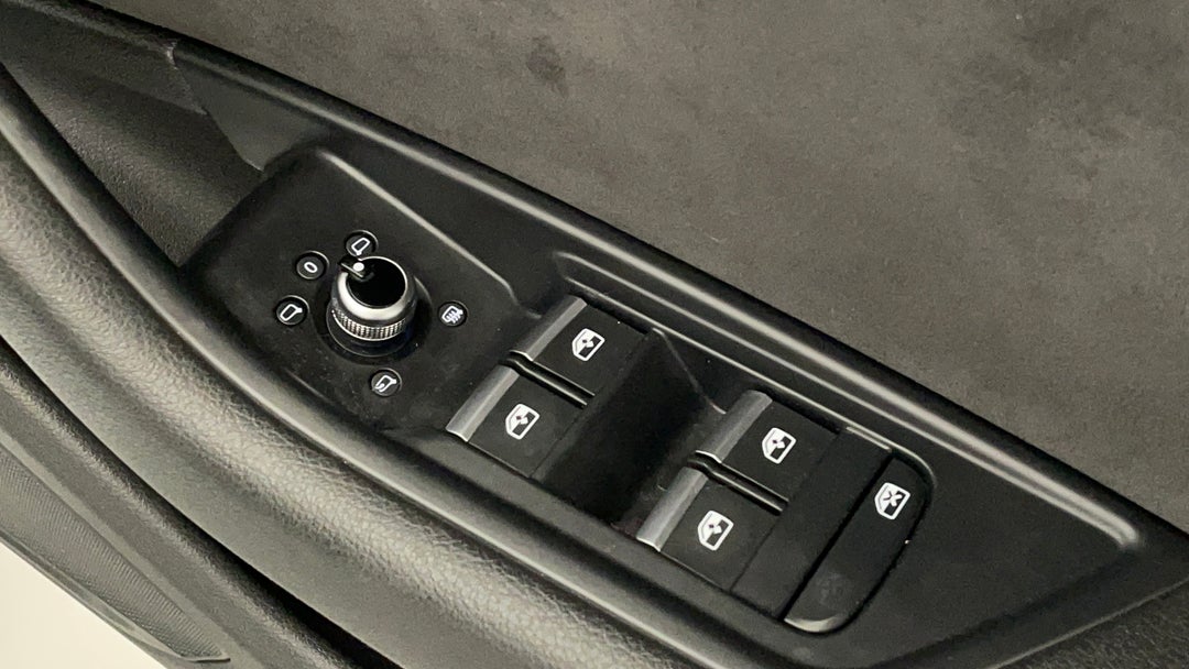 2018 Audi A4 45 Tfsi Quattro S Tronic Sport, Automatic, 123299 km, Drivers Side Door Panel Controls