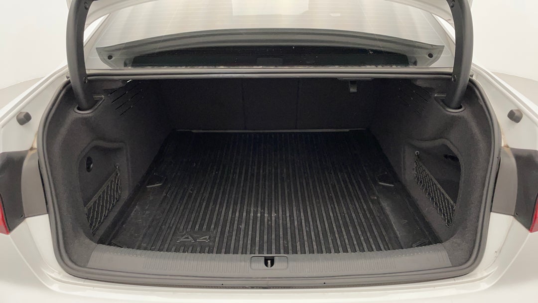 2018 Audi A4 45 Tfsi Quattro S Tronic Sport, Automatic, 123299 km, Boot Inside View