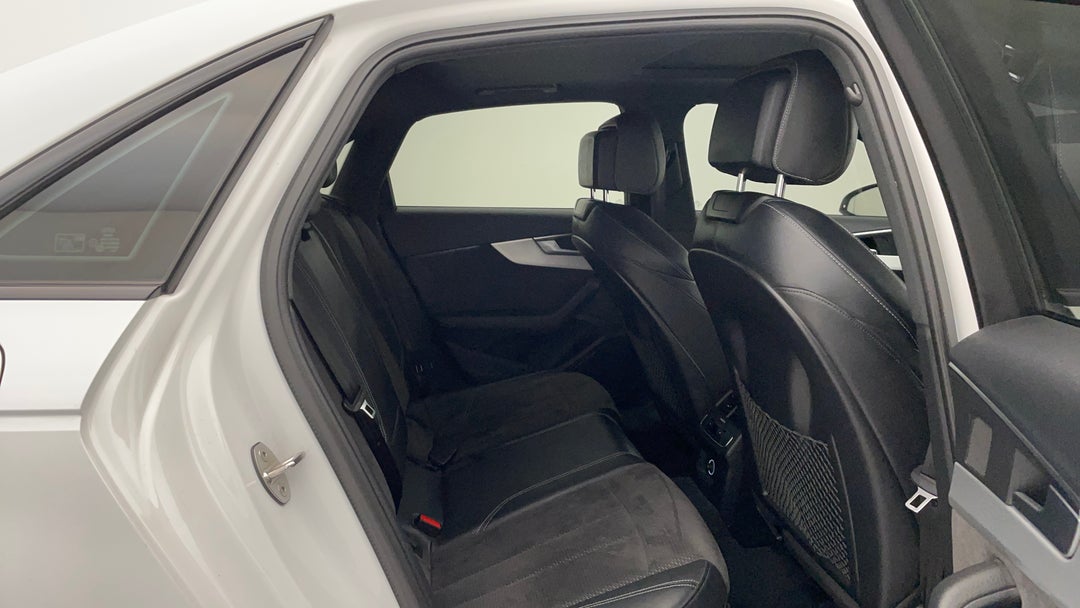 2018 Audi A4 45 Tfsi Quattro S Tronic Sport, Automatic, 123299 km, Right Side Rear Door Cabin View