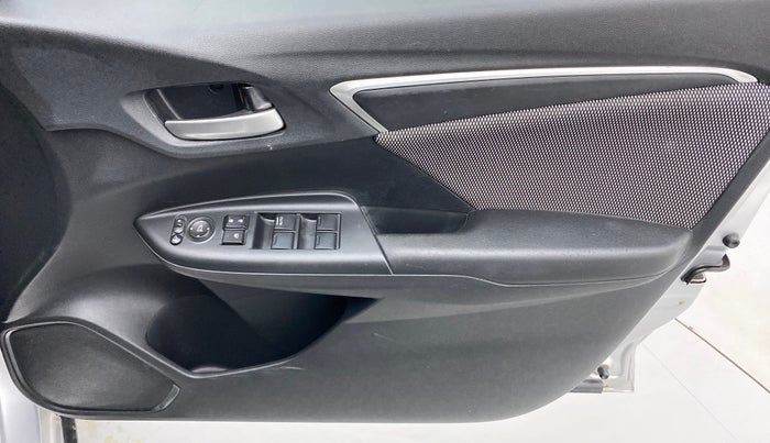 2017 Honda WR-V 1.2L I-VTEC VX MT, Petrol, Manual, 18,338 km, Driver Side Door Panels Control