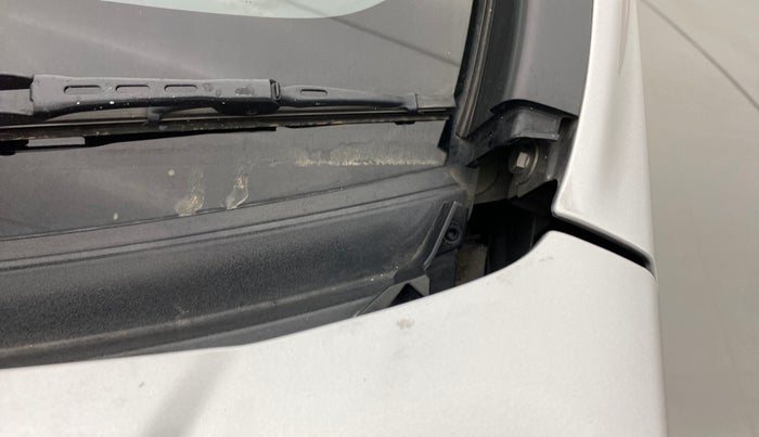 2017 Honda WR-V 1.2L I-VTEC VX MT, Petrol, Manual, 18,338 km, Bonnet (hood) - Cowl vent panel has minor damage