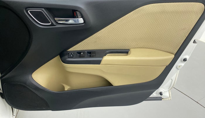 2017 Honda City V MT PETROL, Petrol, Manual, Driver Side Door Panels Control