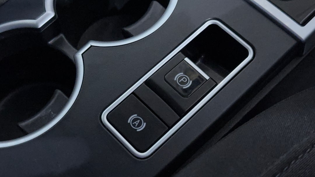 2018 Haval H2 Premium (4x2), Automatic, 103954 km, Handbrake