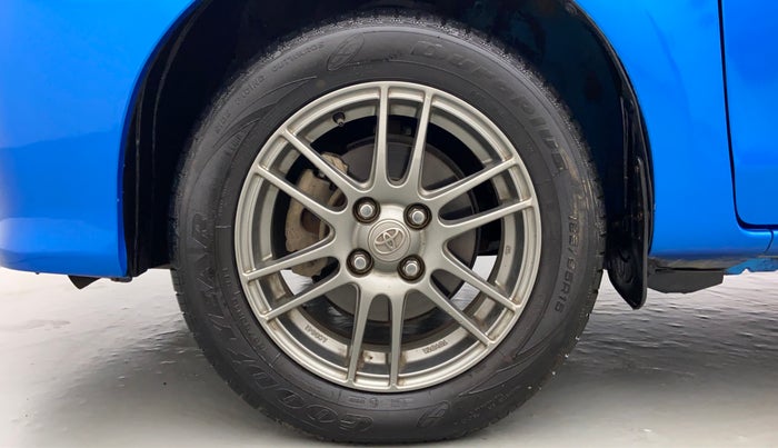 2016 Toyota Etios Liva D-4D VXD, Diesel, Manual, 62,546 km, Left Front Wheel
