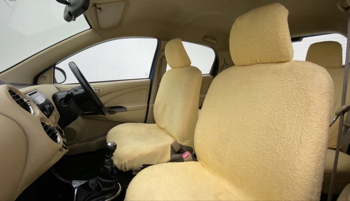 2016 Toyota Etios Liva D-4D VXD, Diesel, Manual, 62,546 km, Right Side Front Door Cabin