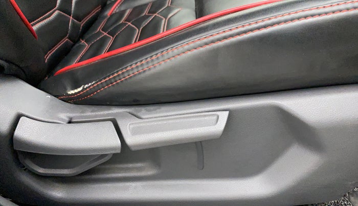 2020 Hyundai AURA S 1.2 CNG, CNG, Manual, 28,942 km, Driver Side Adjustment Panel