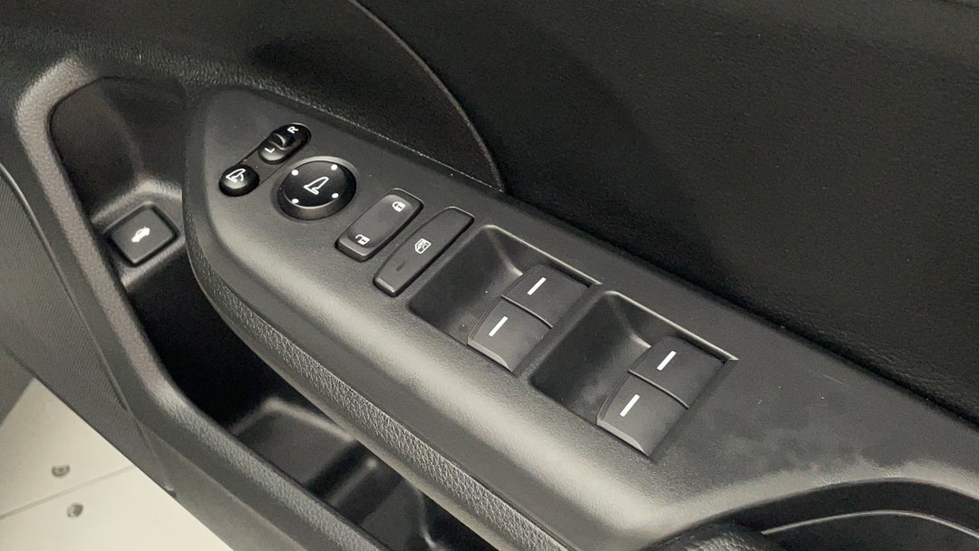 Drivers Side Door Panel Controls