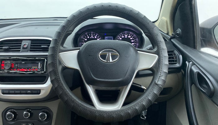 2016 Tata Tiago XM 1.2 REVOTRON, Petrol, Manual, 29,892 km, Steering Wheel Close Up