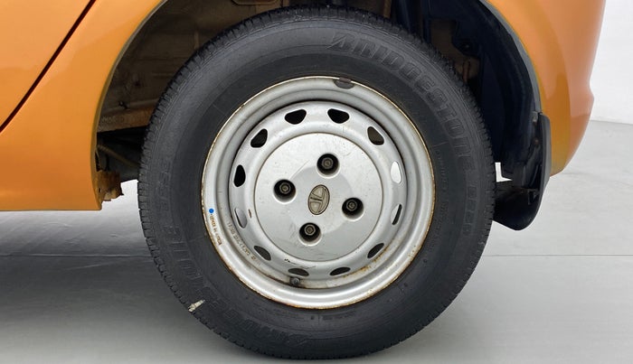 2016 Tata Tiago XM 1.2 REVOTRON, Petrol, Manual, 29,892 km, Left Rear Wheel