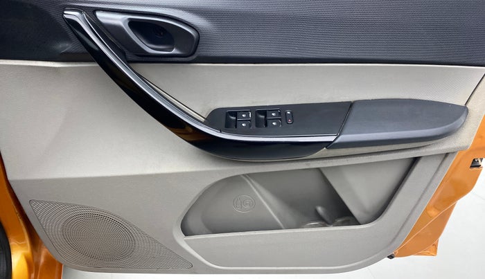 2016 Tata Tiago XM 1.2 REVOTRON, Petrol, Manual, 29,892 km, Driver Side Door Panels Control