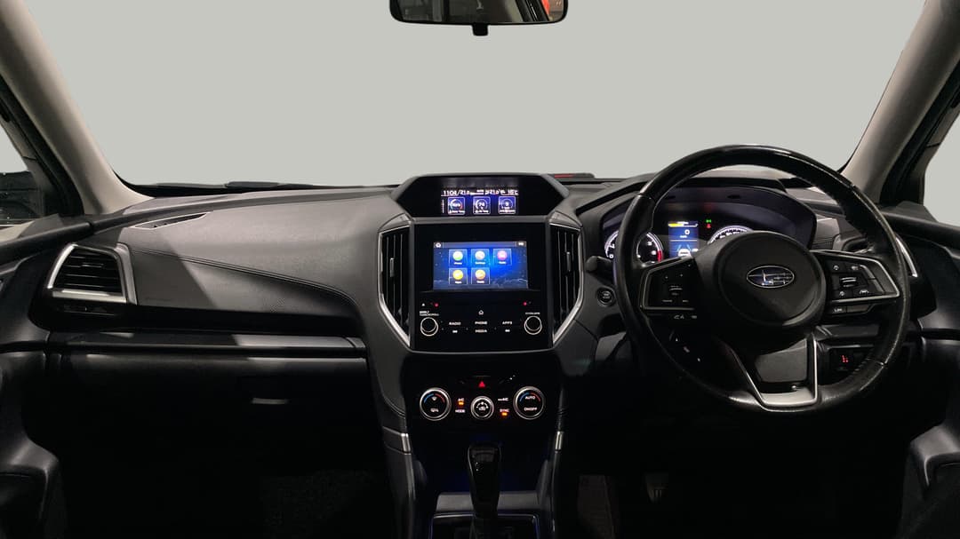2018 Subaru Forester 2.5i (AWD), Automatic, 107860 km, Dashboard View