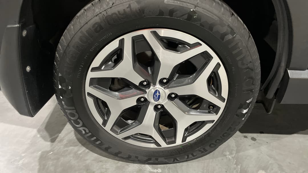 2018 Subaru Forester 2.5i (AWD), Automatic, 107860 km, Right Rear Wheel
