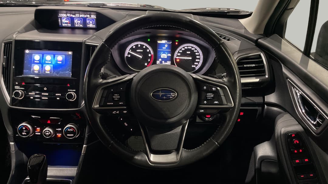 2018 Subaru Forester 2.5i (AWD), Automatic, 107860 km, Steering Wheel Close-up
