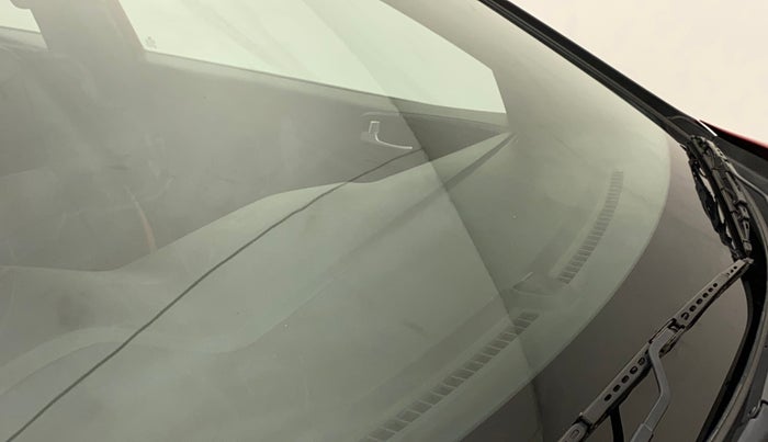 2015 Hyundai i20 Active 1.2 SX, Petrol, Manual, 1,13,998 km, Front windshield - Minor spot on windshield