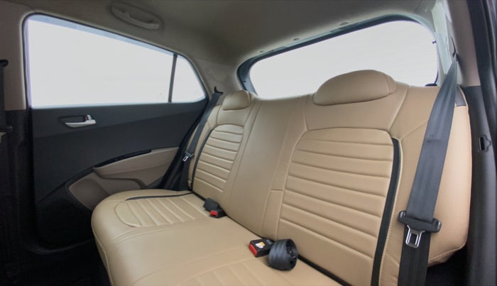 2019 Hyundai Grand i10 SPORTZ 1.2 KAPPA VTVT, Petrol, Manual, 2,05,020 km, Right Side Rear Door Cabin