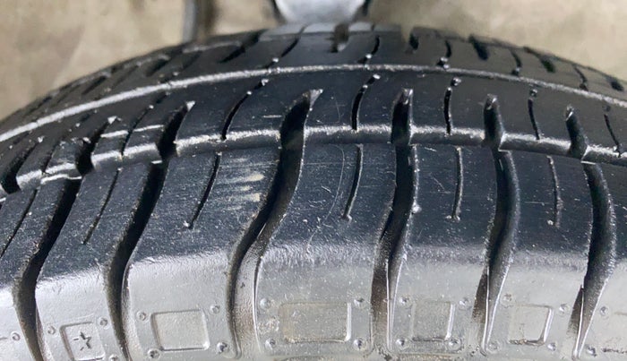 2018 Maruti Alto 800 LXI, Petrol, Manual, 22,853 km, Right Front Tyre Tread