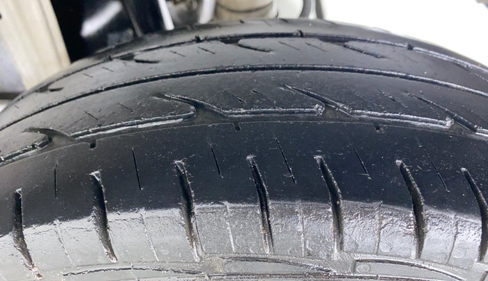 2018 Maruti Alto 800 LXI, Petrol, Manual, 22,853 km, Left Rear Tyre Tread