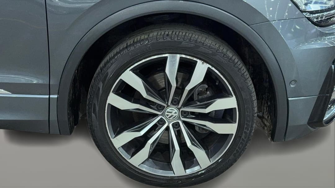 2019 Volkswagen Tiguan Allspace 162 Tsi Highline, Automatic, 122648 km, Right Front Wheel