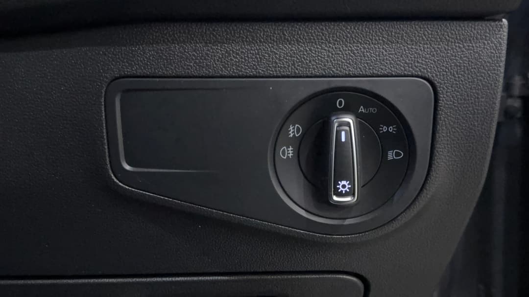 2019 Volkswagen Tiguan Allspace 162 Tsi Highline, Automatic, 122648 km, Utility Switches/Buttons