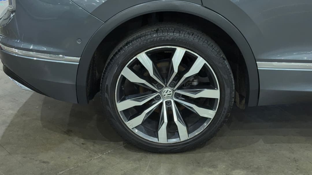 2019 Volkswagen Tiguan Allspace 162 Tsi Highline, Automatic, 122648 km, Right Rear Wheel
