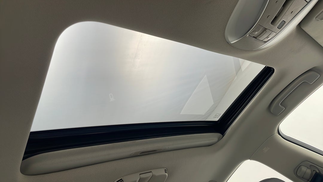 Interior Sunroof/Moonroof