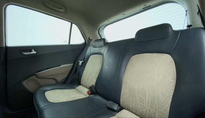 2017 Hyundai Grand i10 SPORTZ 1.2 KAPPA VTVT, Petrol, Manual, 43,682 km, Right Side Rear Door Cabin