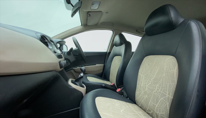 2017 Hyundai Grand i10 SPORTZ 1.2 KAPPA VTVT, Petrol, Manual, 43,682 km, Right Side Front Door Cabin