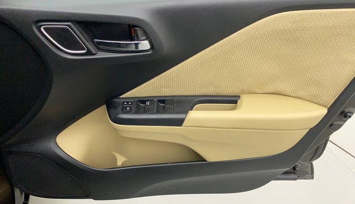 2018 Honda City 1.5L I-VTEC V MT, Petrol, Manual, 13,439 km, Driver Side Door Panels Control