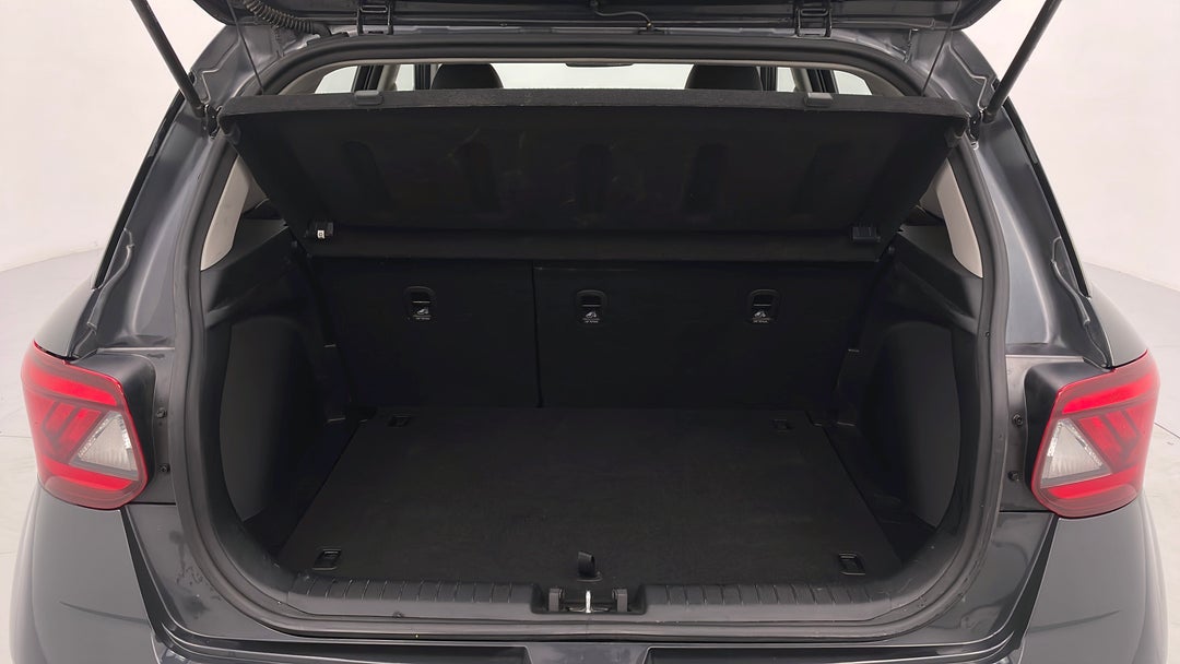 2021 Hyundai Venue Active, Automatic, 43524 km, Boot Inside View