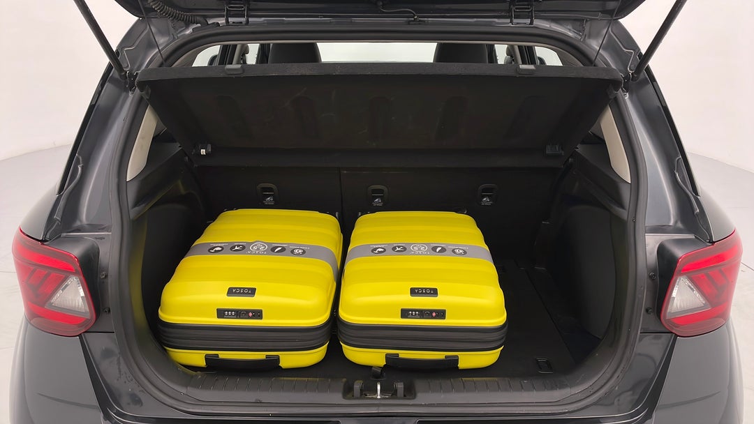 2021 Hyundai Venue Active, Automatic, 43524 km, Boot Inside View with Luggage