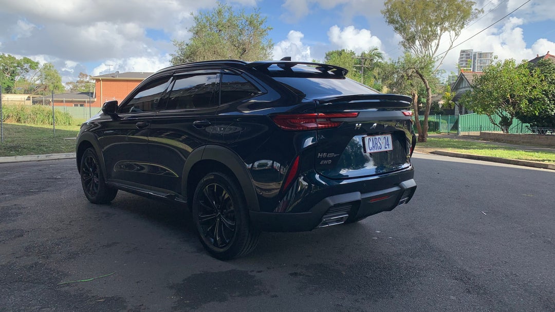 Left Back Diagonal (45- Degree) View