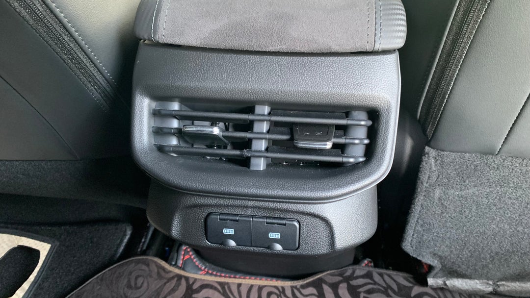 Rear A/C Vent