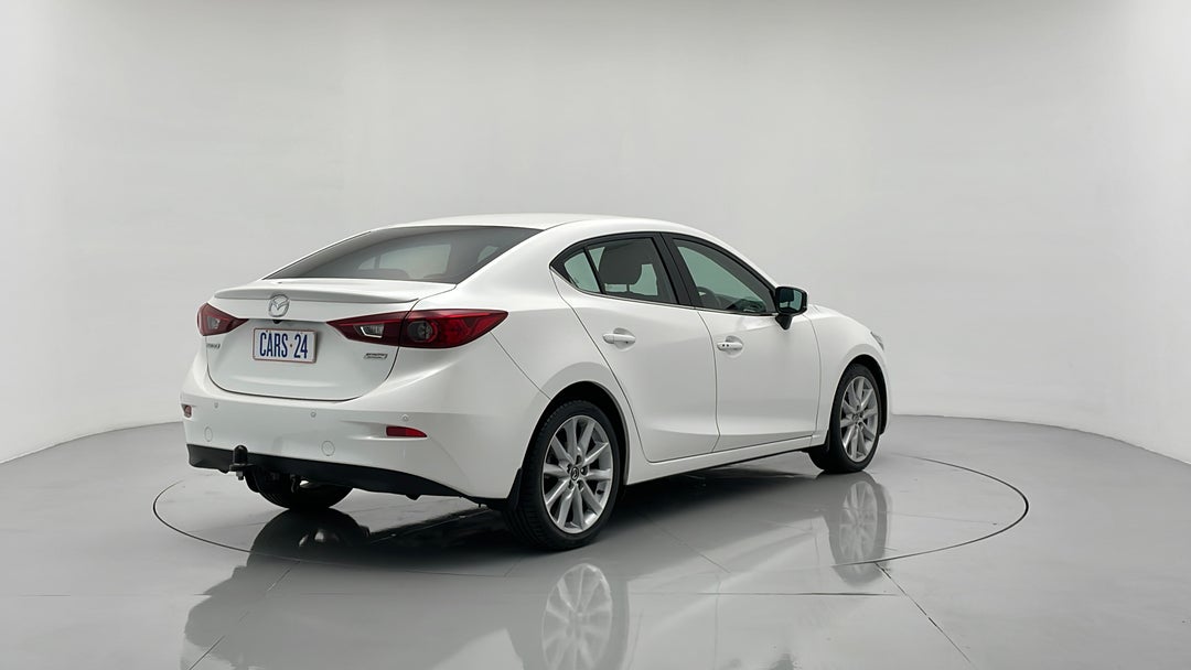 Right Back Diagonal (45- Degree) View