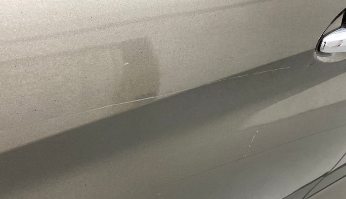 2019 Maruti Ertiga ZXI AT SHVS, Petrol, Automatic, 73,608 km, Front passenger door - Minor scratches