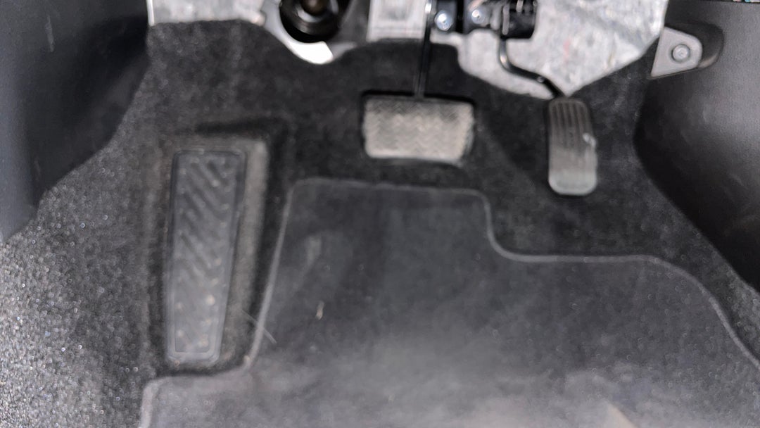 2022 Toyota Corolla Sx, Automatic, 35721 km, Pedals and Footmat