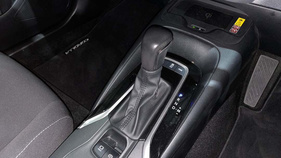 2022 Toyota Corolla Sx, Automatic, 35721 km, Gear Lever 