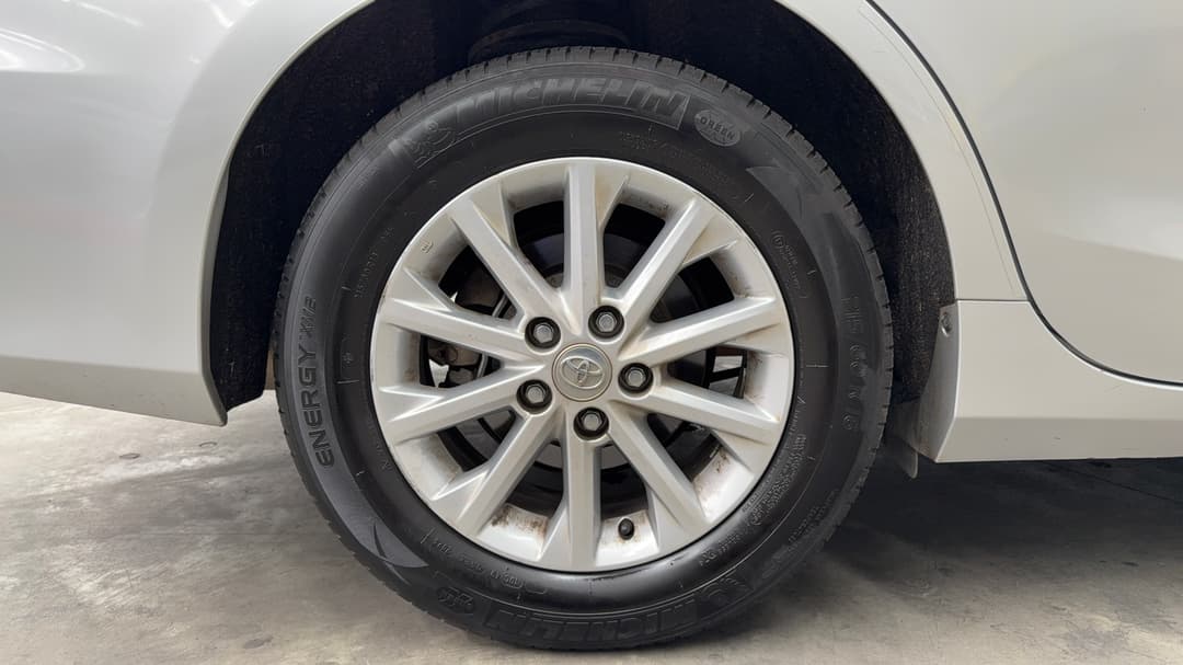 2017 Toyota Camry Altise, Automatic, 85442 km, Right Rear Wheel