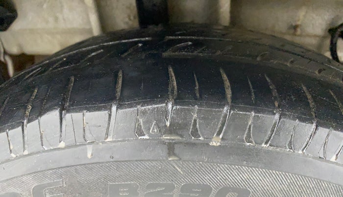 2019 Tata Tiago XT 1.2 REVOTRON, CNG, Manual, 56,847 km, Right Rear Tyre Tread