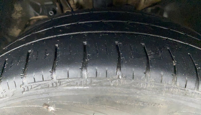 2019 Tata Tiago XT 1.2 REVOTRON, CNG, Manual, 56,847 km, Left Front Tyre Tread