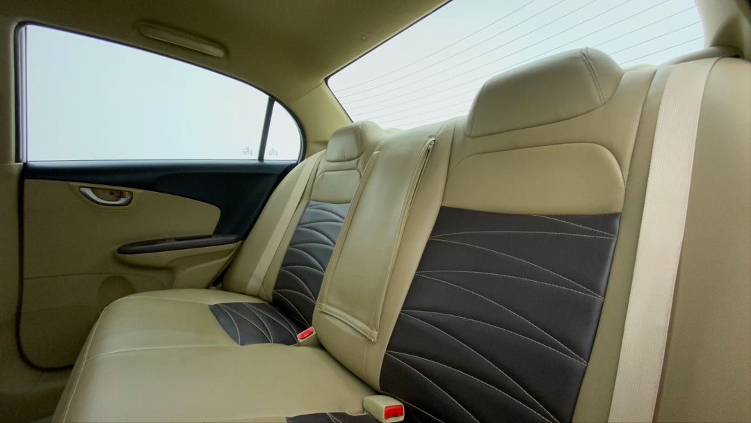 Right Side Rear Door Cabin