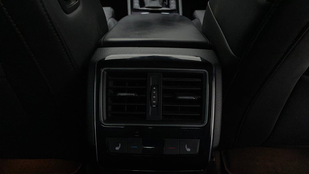 Rear A/C Vent