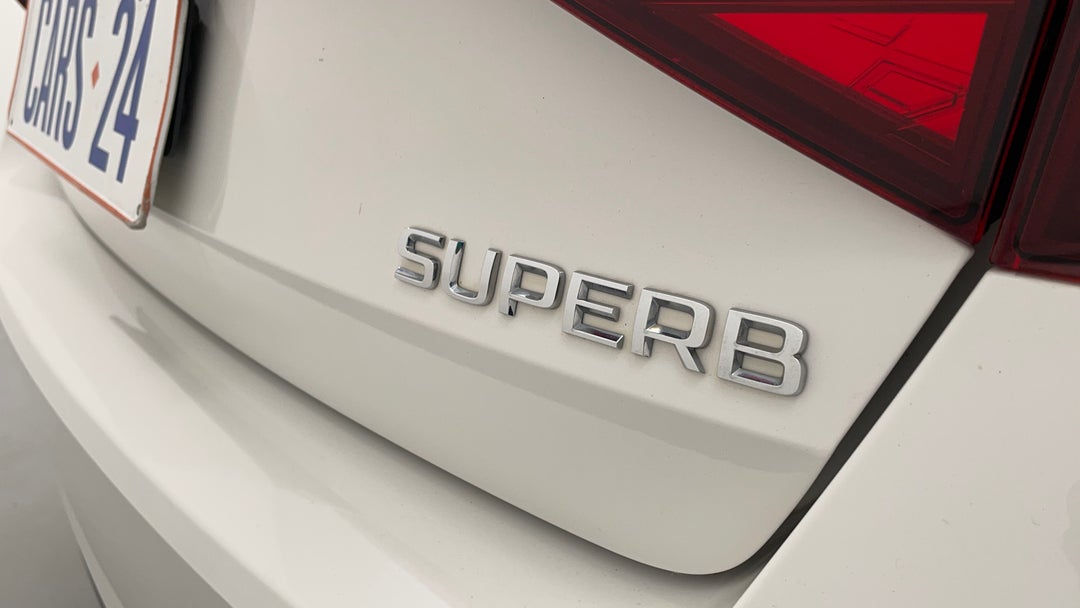 Badge (Boot Right Side)