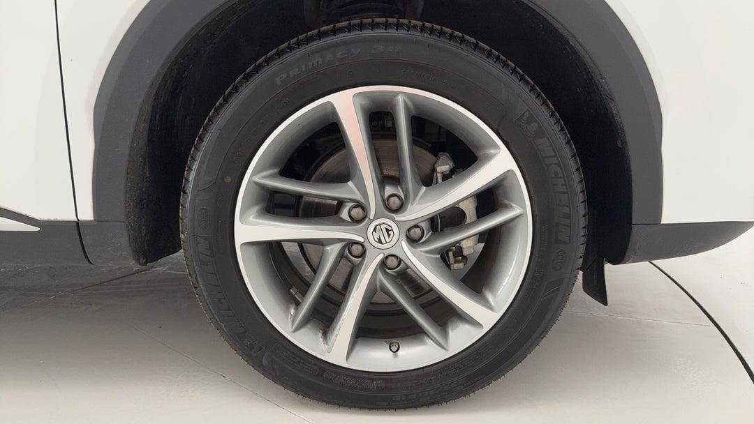 2024 MG HS Excite, Automatic, 6985 km, Right Front Wheel