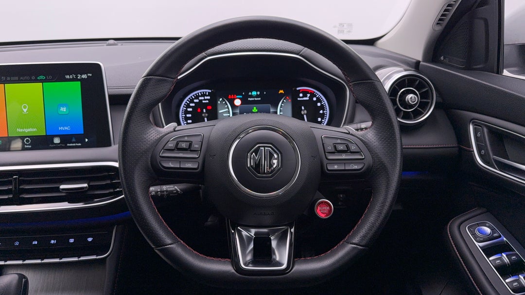2024 MG HS Excite, Automatic, 6985 km, Steering Wheel Close-up