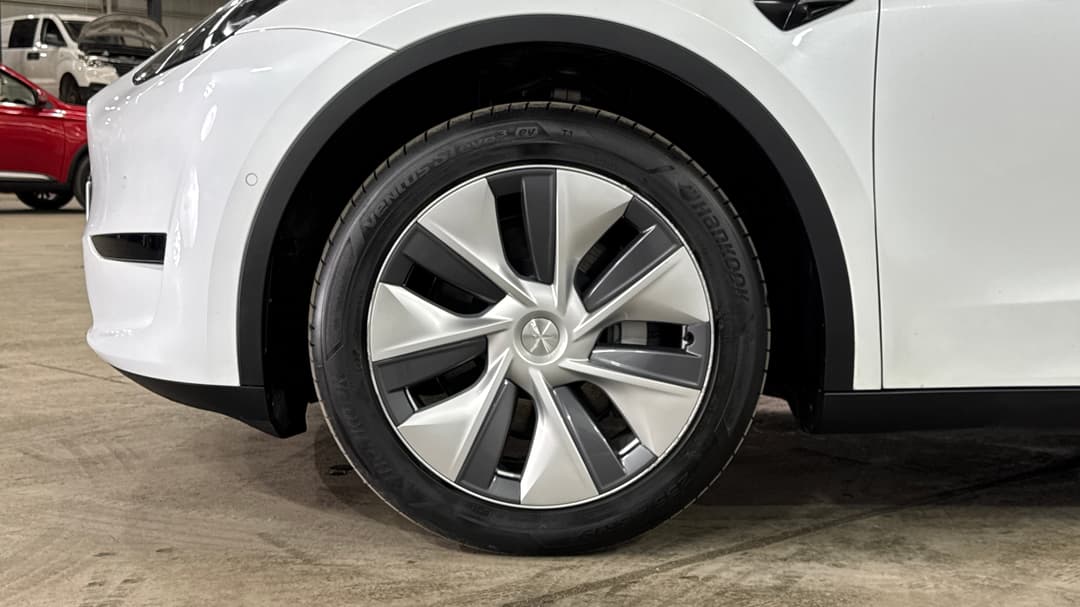 Left Front Wheel