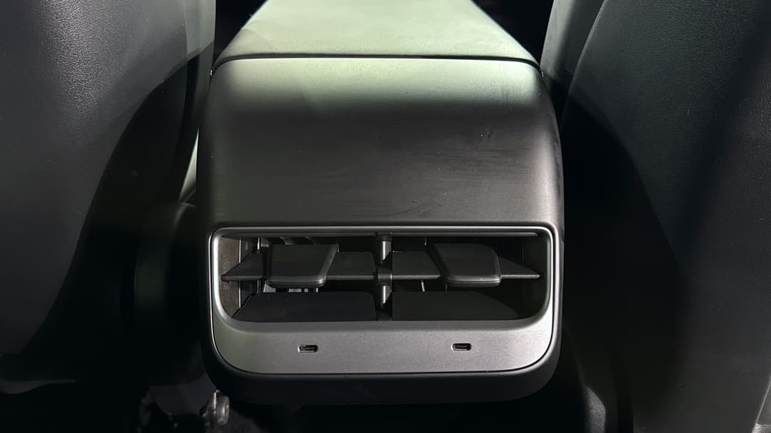 Rear A/C Vent